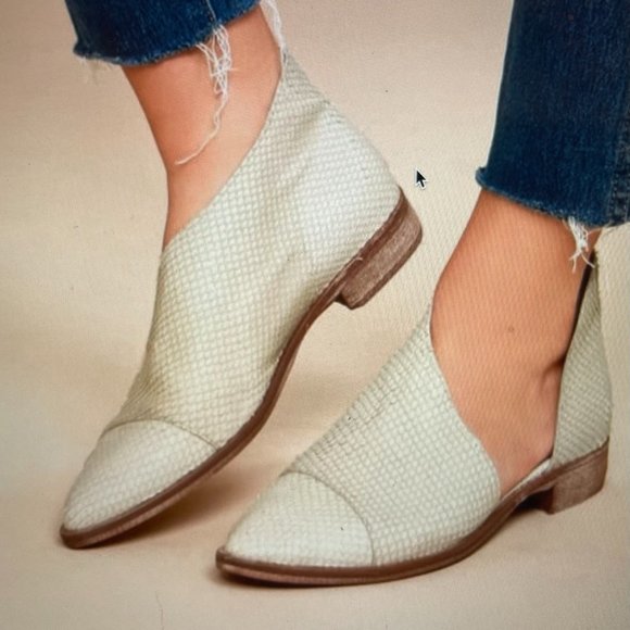 Free People Royale Flat White Embossed Flats Womens Size 37 - Picture 7 of 8